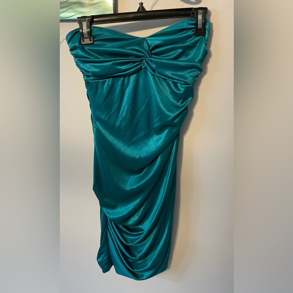 Strapless turquoise dress